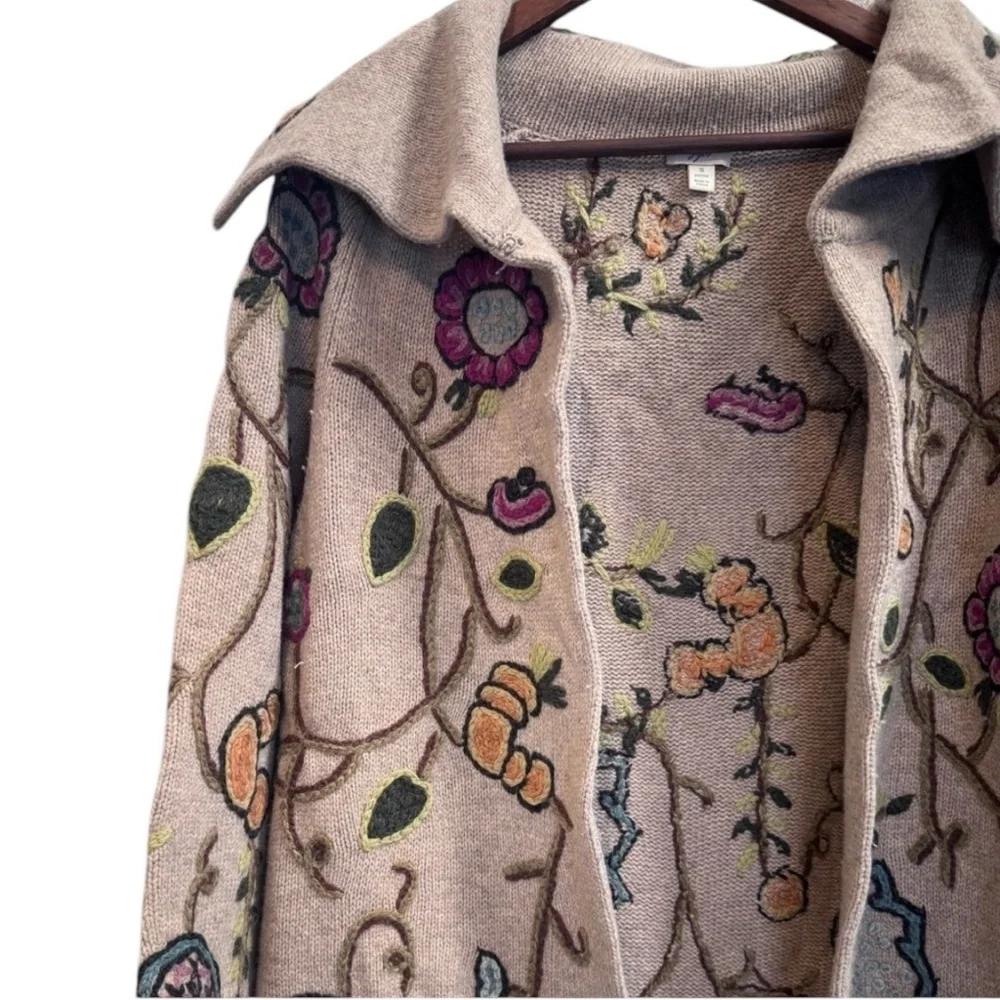 J Jill Cabin Core Embroidered Floral Wool Cardigan AOP Knit Woman’s Size Small - Picture 3 of 10